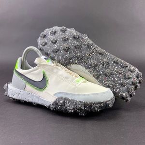 Nike Women's Waffle Racer Crater Running Shoes